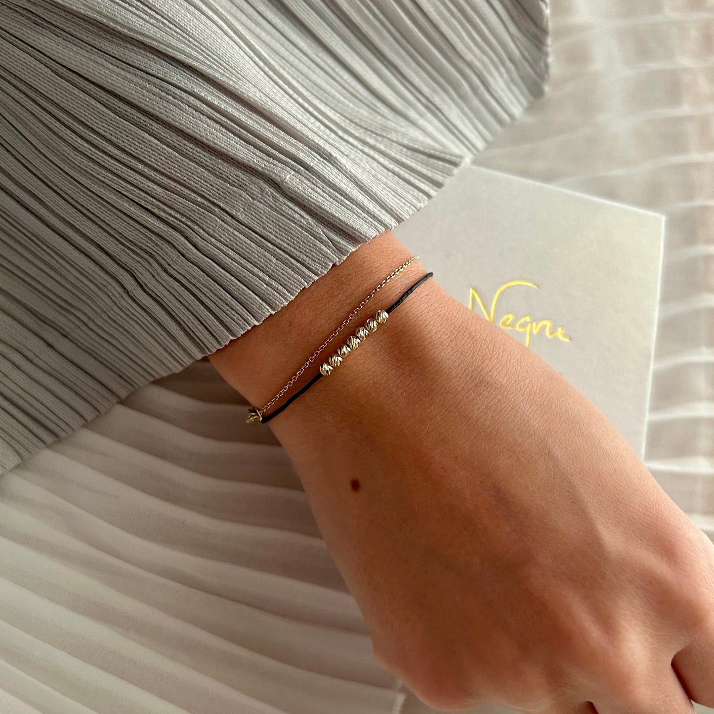 Womens Beaded Bracelet with 7 Solid 18k Gold Beads, Minimalist Wish Dainty Friendship Bracelet, Anniversary Gift for Her, Stackable Bracelet